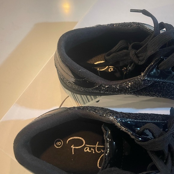 Star shoes ⭐️✨ - Picture 3 of 3